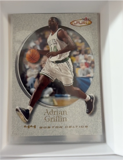 2000-01 Fleer Futures #124 Adrian Griffin — front