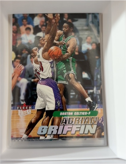 2000-01 Fleer Ultra #135 Adrian Griffin — front