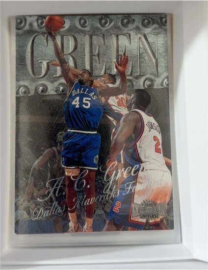 1998-99 Skybox Metal Universe #112 A.C. Green — front