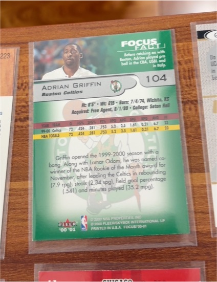 2000 Fleer Focus #104 Adrian Griffin — front