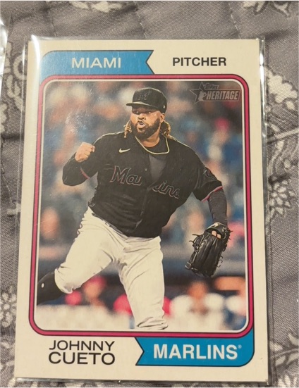 2023 Topps Heritage #109 Johnny Cueto — front