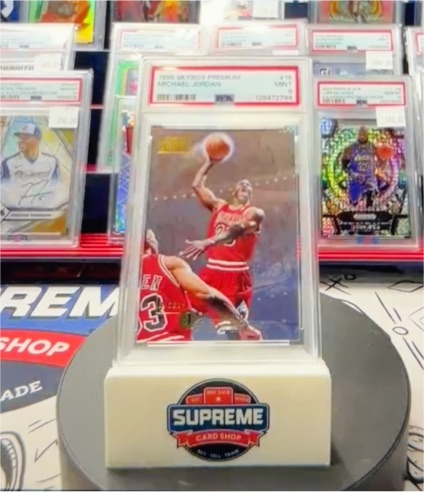 1995 Skybox Premium #11 Michael Jordan — front