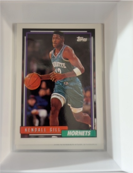 1992-93 Topps Gold #158 Kendall Gill — front