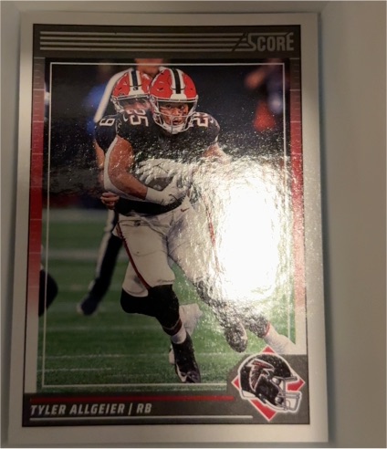 2024 Panini Score #10 Tyler Allgeier — front