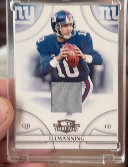 2008 Donruss Threads #10 Eli Manning — front