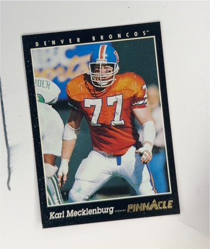 1991 Pinnacle #77 Karl Mecklenburg — front