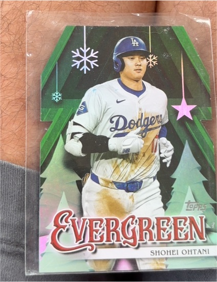 2025 Topps Holiday #E-10 Shohei Ohtani Evergreen Die-Cut Insert — front