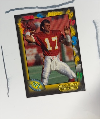 1991 Wild Card #33 Steve DeBerg — front