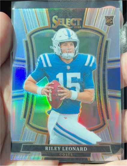 2025 Panini Select #133 Riley Leonard — front