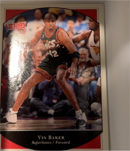 2000-01 Upper Deck Victory #194 Vin Baker — front