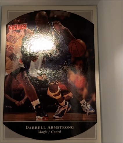 2000-01 Upper Deck Victory #145 Darrell Armstrong — front