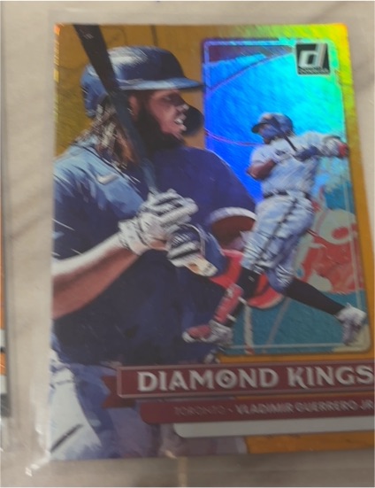 2022 Donruss Diamond Kings #4 Vladimir Guerrero Jr. — front