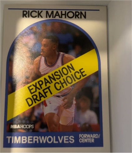1989-90 NBA Hoops #330 Rick Mahorn — front