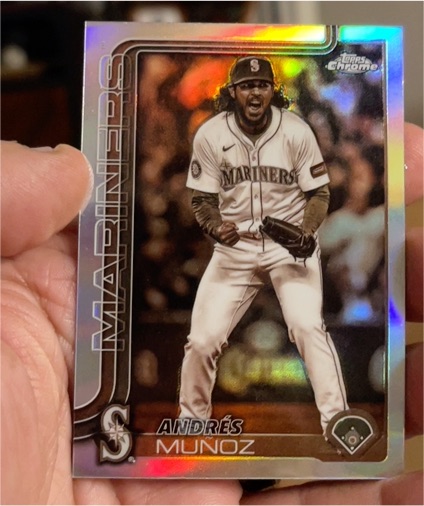 2025 Topps Chrome Update #USC108 Andrés Muñoz — front