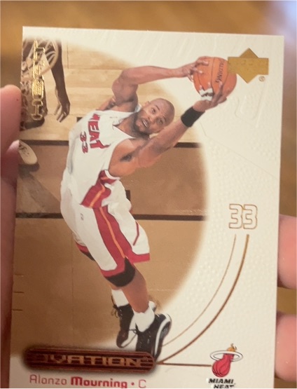2000-01 Upper Deck Ovation #27 Alonzo Mourning — front