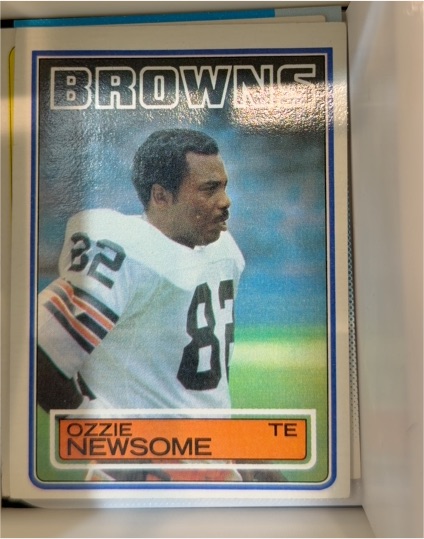1983 Topps #254 Ozzie Newsome — front