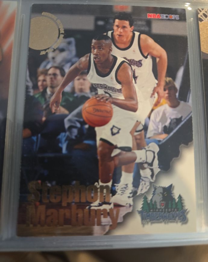 1996-97 NBA Hoops #300 Stephon Marbury Rookie Card — front