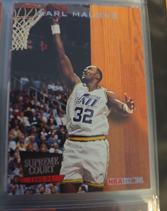 1993-94 NBA Hoops Supreme Court #SC6 Karl Malone — front