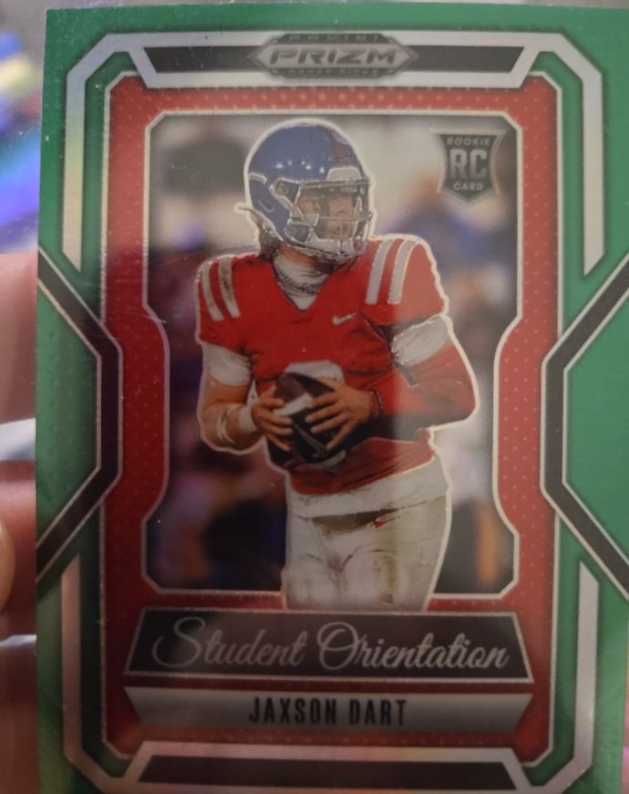 2025 Panini Prizm Draft Picks #9 Jaxson Dart Student Orientation Green Prizm Rookie — front