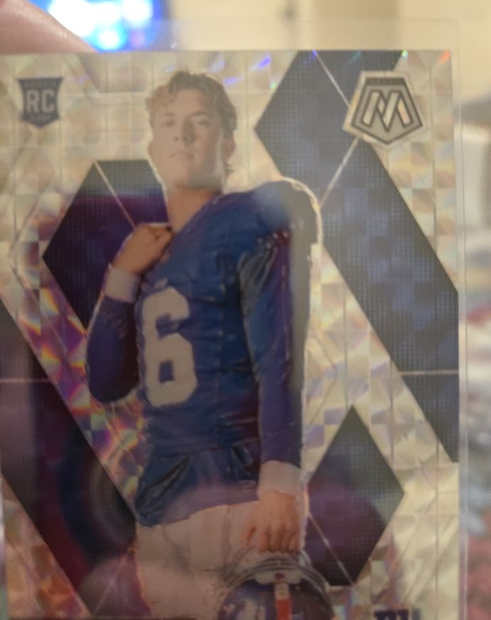 2025 Panini Mosaic #288 Jaxson Dart — front