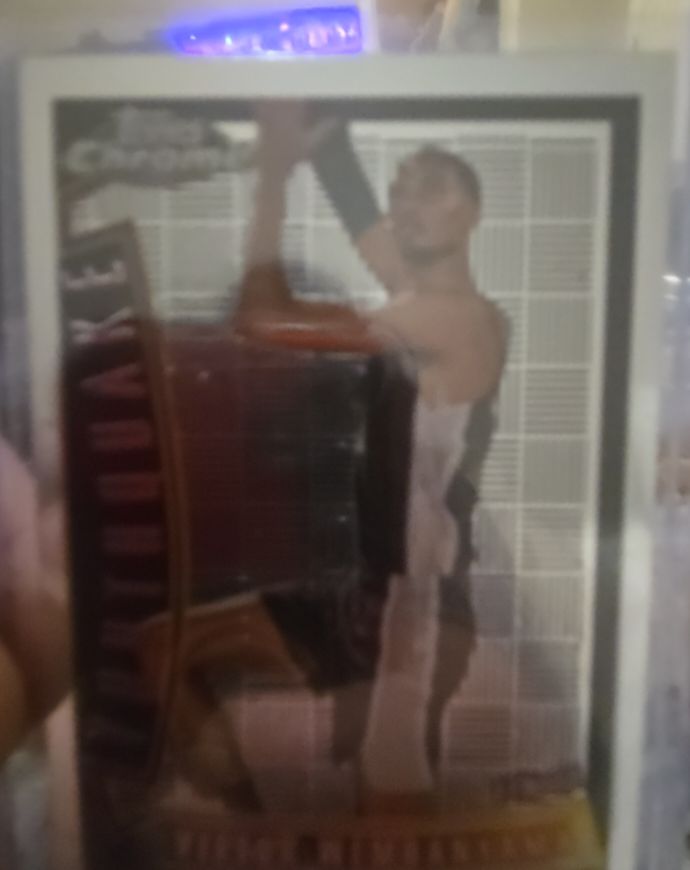 2025 Topps Chrome Victor Wembanyama Inspirational #IP-6 — front