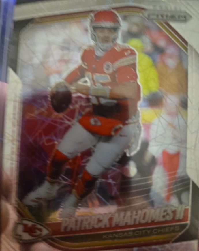 2025 Panini Prizm #26 Patrick Mahomes II Silver Laser — front