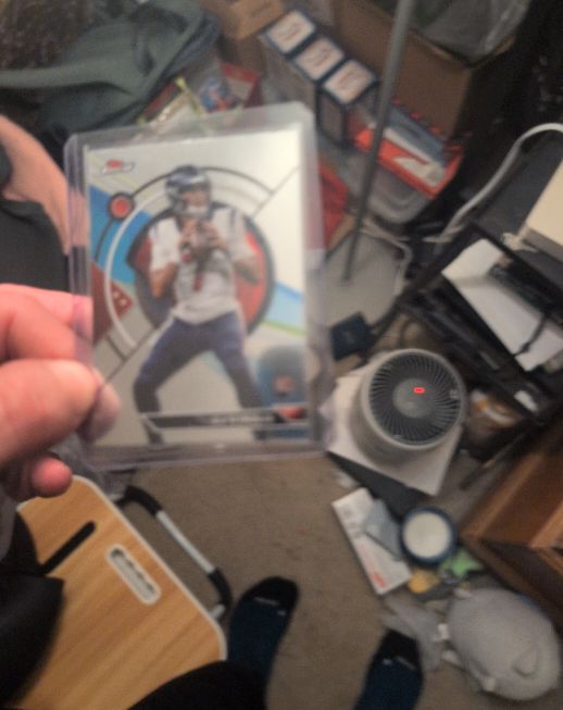 2023 Topps Finest #13 Desmond Ridder — front