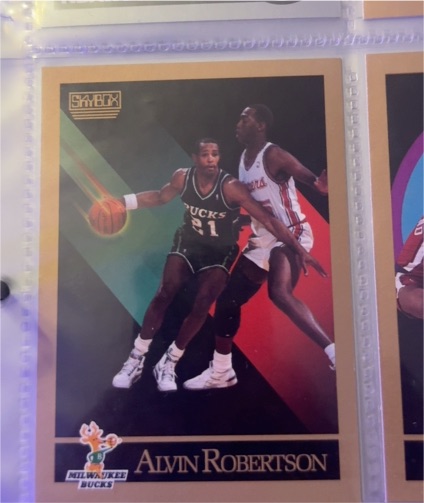 1990 Skybox #165 Alvin Robertson — front