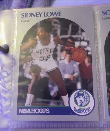1990-91 Hoops #187 Sidney Lowe — front