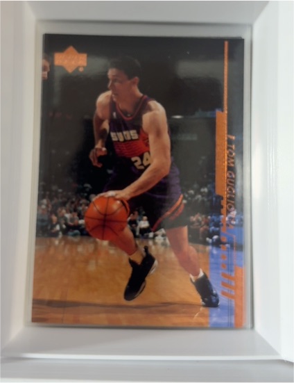2000-01 Upper Deck #133 Tom Gugliotta — front