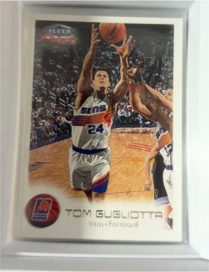 1999-00 Fleer Focus #60 Tom Gugliotta — front