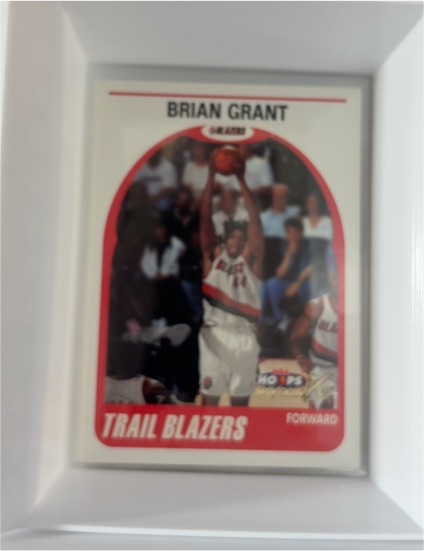 1999-00 Hoops Decade #92 Brian Grant — front