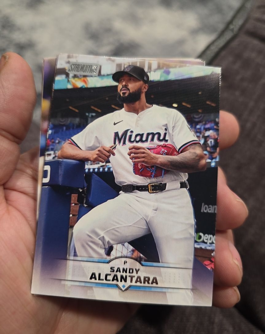 2025 Topps Stadium Club #120 Sandy Alcantara — front