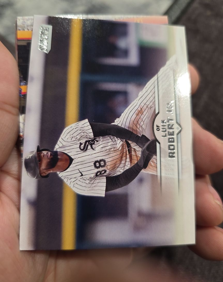 2025 Topps Stadium Club #87 Luis Robert Jr. — front