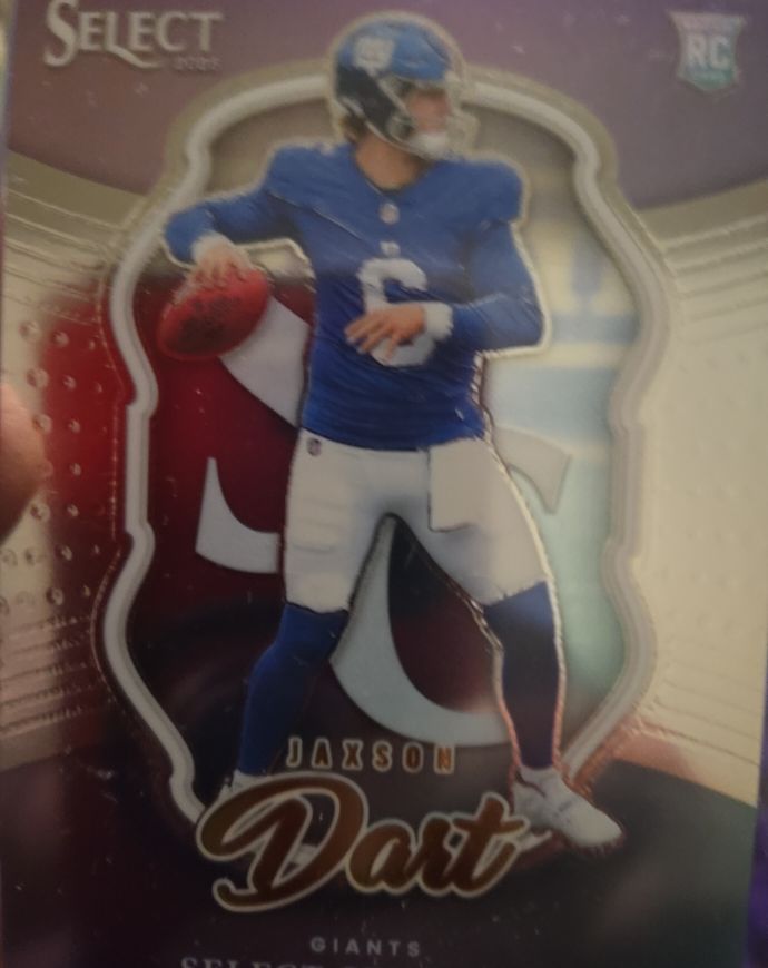 2025 Panini Select #17 Jaxson Dart Select Certified Rookie — front