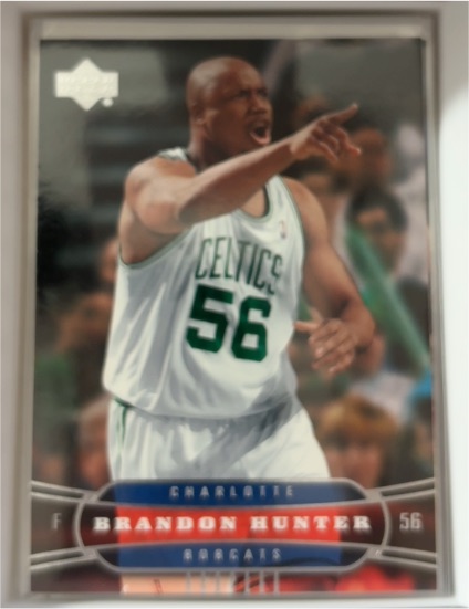 2004-05 Upper Deck #56 Brandon Hunter — front