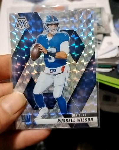 2025 Panini Mosaic #14 Russell Wilson — front