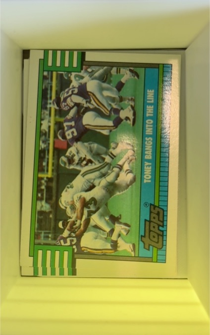 1990 Topps #513 Tony Toney Bangs Into The Line Philadelphia Eagles — front