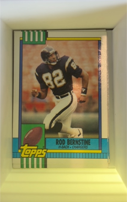 1990 Topps #382 Rod Bernstine — front