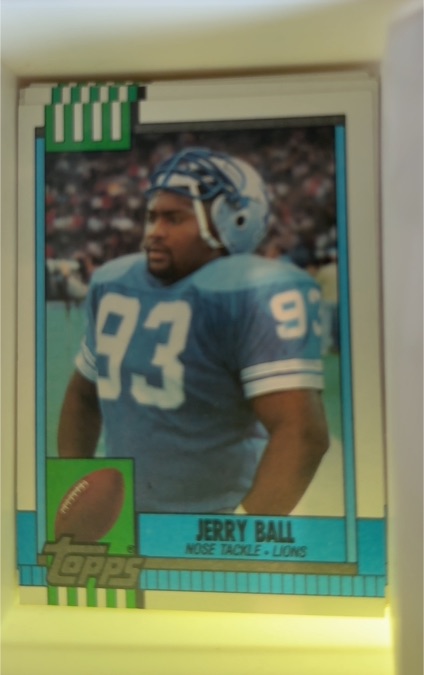 1990 Topps #355 Jerry Ball — front