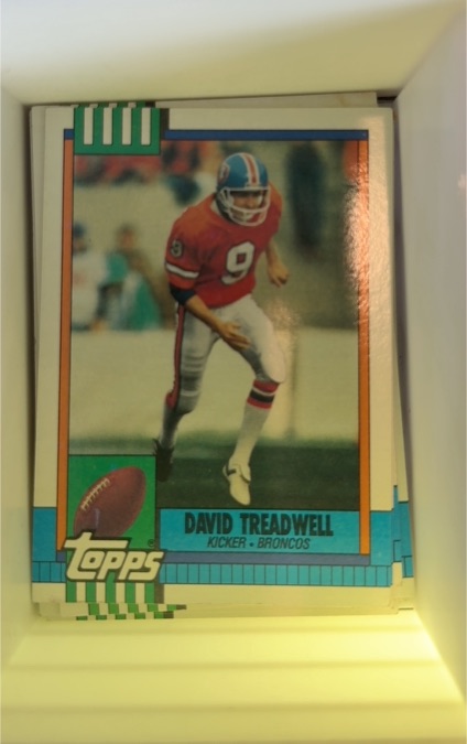 1990 Topps #34 David Treadwell Denver Broncos — front