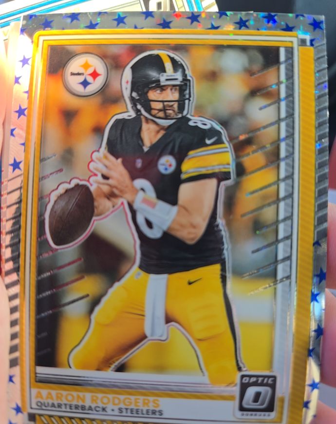 2025 Panini Donruss Optic #75 Aaron Rodgers — front