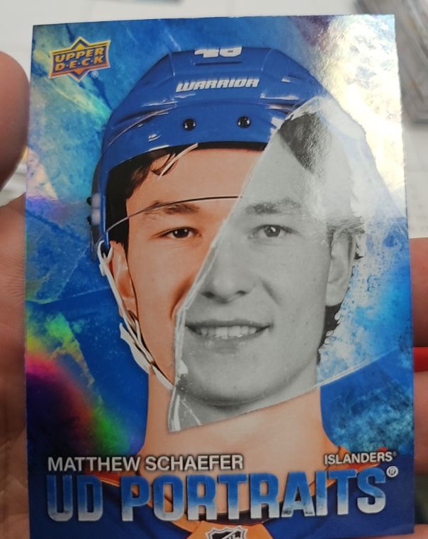 2025-26 Upper Deck Series 2 #P-32 Matthew Schaefer UD Portraits — front