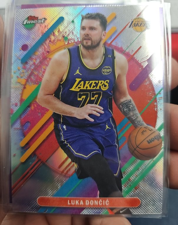 2025-26 Topps Finest #81 Luka Dončić — front