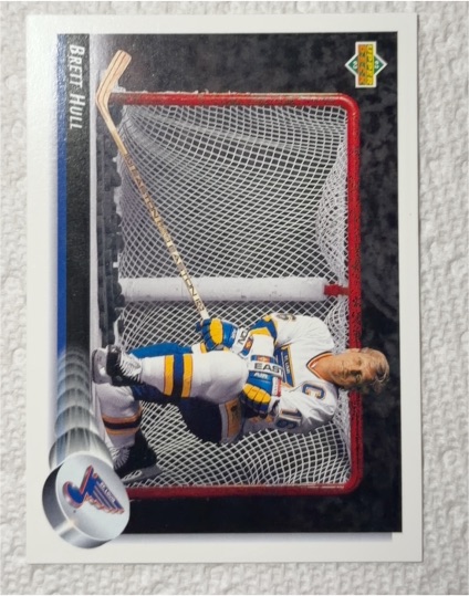 1992-93 Upper Deck #29 Brett Hull — front
