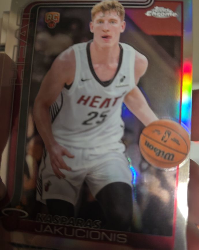 2025-26 Topps Chrome #270 Kasparas Jakucionis — front