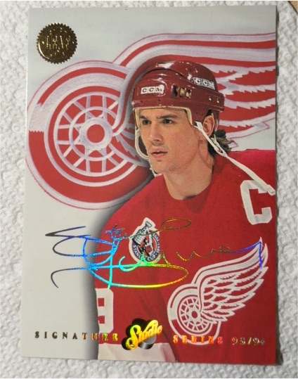 1993-94 Leaf Studio Signature Series #5 Steve Yzerman — front