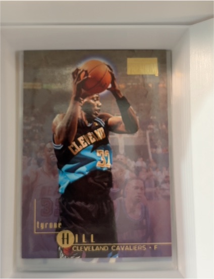 1996-97 SkyBox Premium #143 Tyrone Hill Cleveland Cavaliers — front