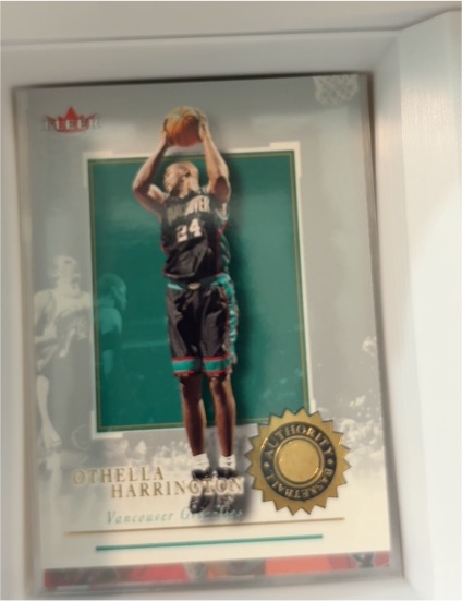 2000-01 Fleer Authority #105 Othella Harrington — front
