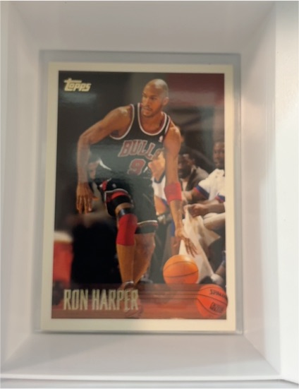 1996-97 Topps #16 Ron Harper — front